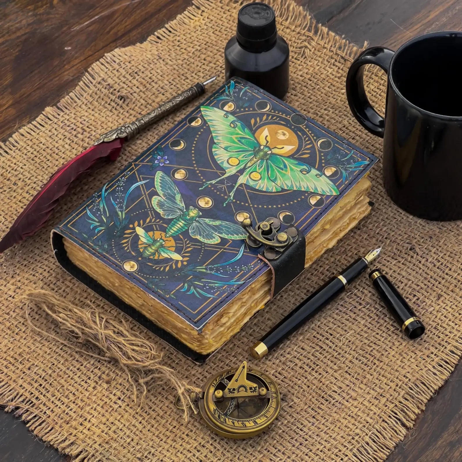 Quaderno in pelle vintage con stampa a farfalla