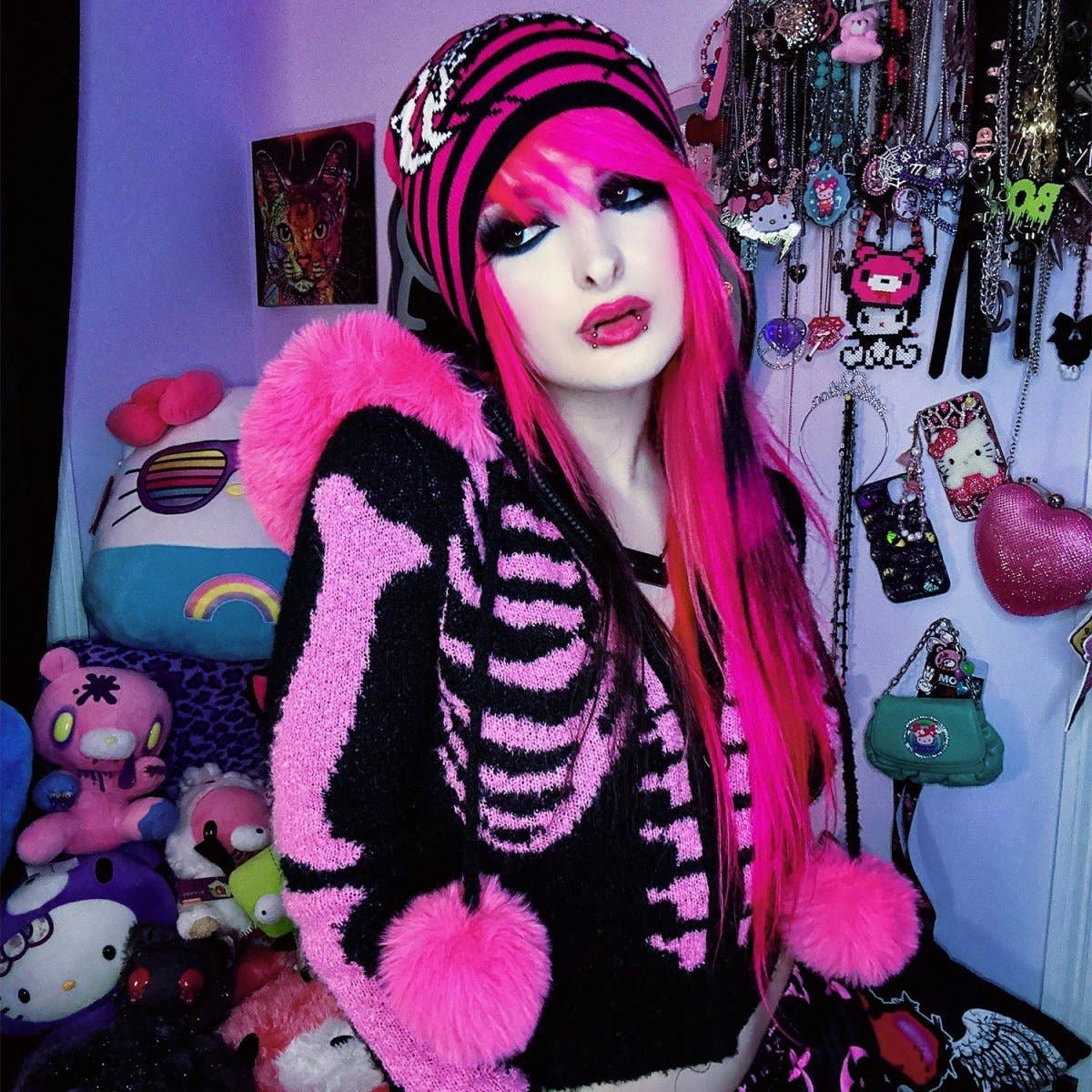 Cardigan in pelliccia rosa Bony Rib Cage Skelly