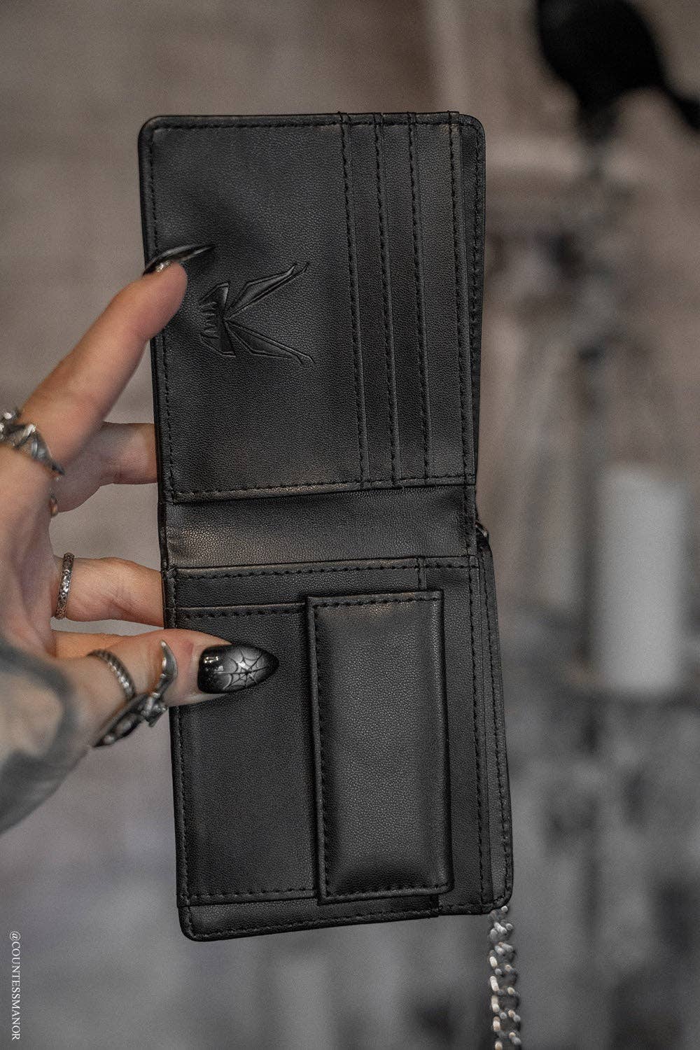 vampirefreaks - Portafoglio Bifold con Catena in Rilievo Teschio Drip