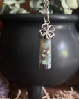 Moondust and Raven - Collana con amuleto Abundance Spell Jar, gioielli in cristallo da strega