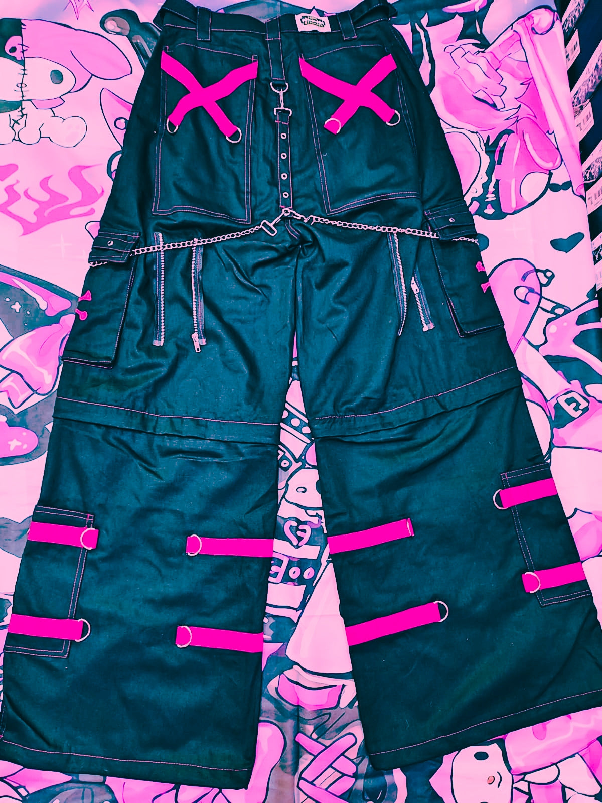 Pantaloni cargo cybergoth nero e rosa con teschio