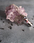 Moondust and Raven - Collana con amuleto Hecate Spell Jar, gioielli in cristallo da strega