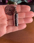 Moondust and Raven - Collana con amuleto Hecate Spell Jar, gioielli in cristallo da strega