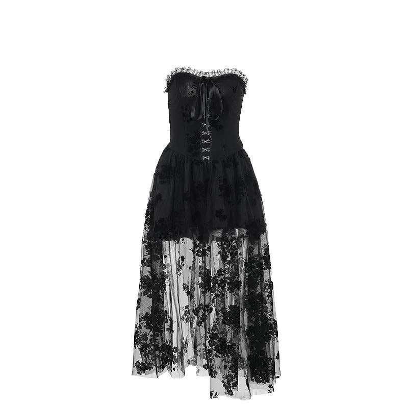 Vestito corsetto in stile gotico con velo e rose