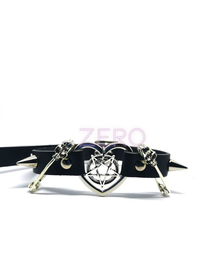Custom Choker Star of Skulls