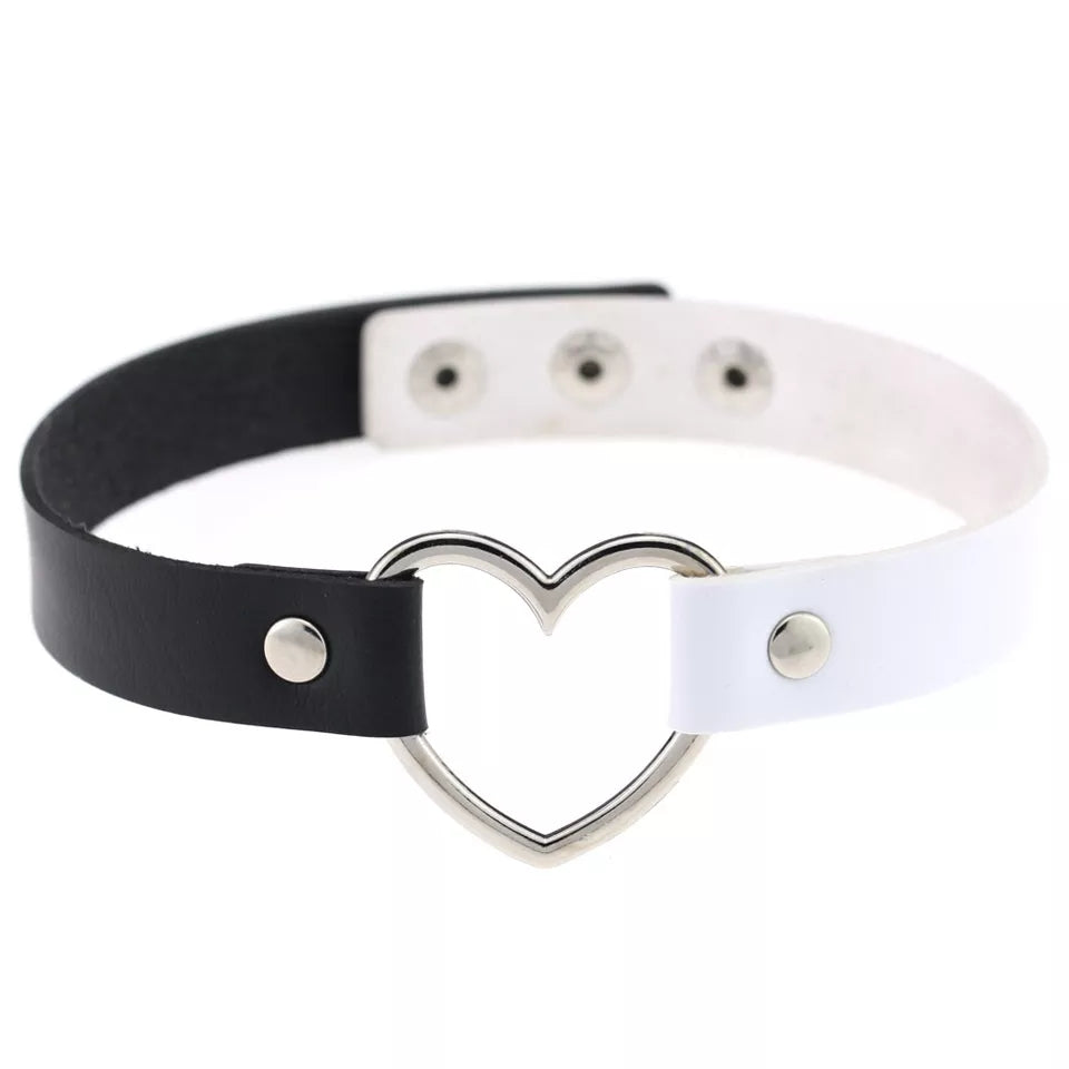Choker cuore bianco e nero vegan
