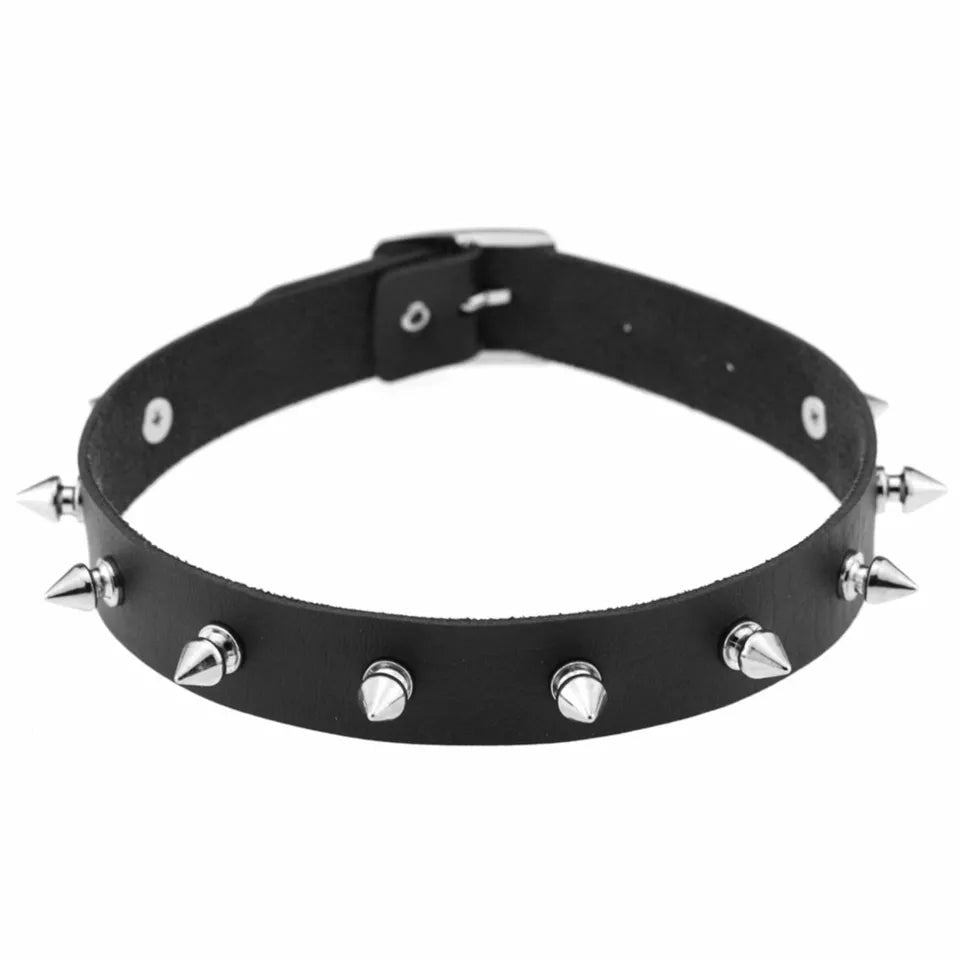 Choker con borchie piccole
