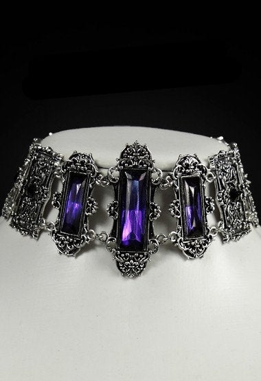 Gircollo Gothic Ancient Purple
