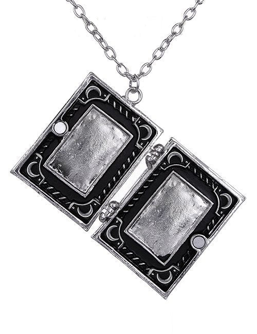 Collana Book of Witch