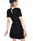 Vestito colletto a contrasto nero e merletto bianco stile Mercoledì