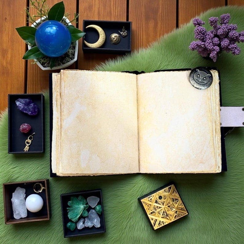 Leatherooze - Diario Grimorio in Pelle delle Fate – Libro di 200 Pagine