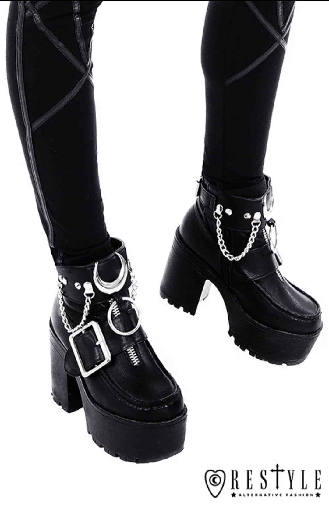 RESTYLE POLSINI "IRON MOON CUFFS"